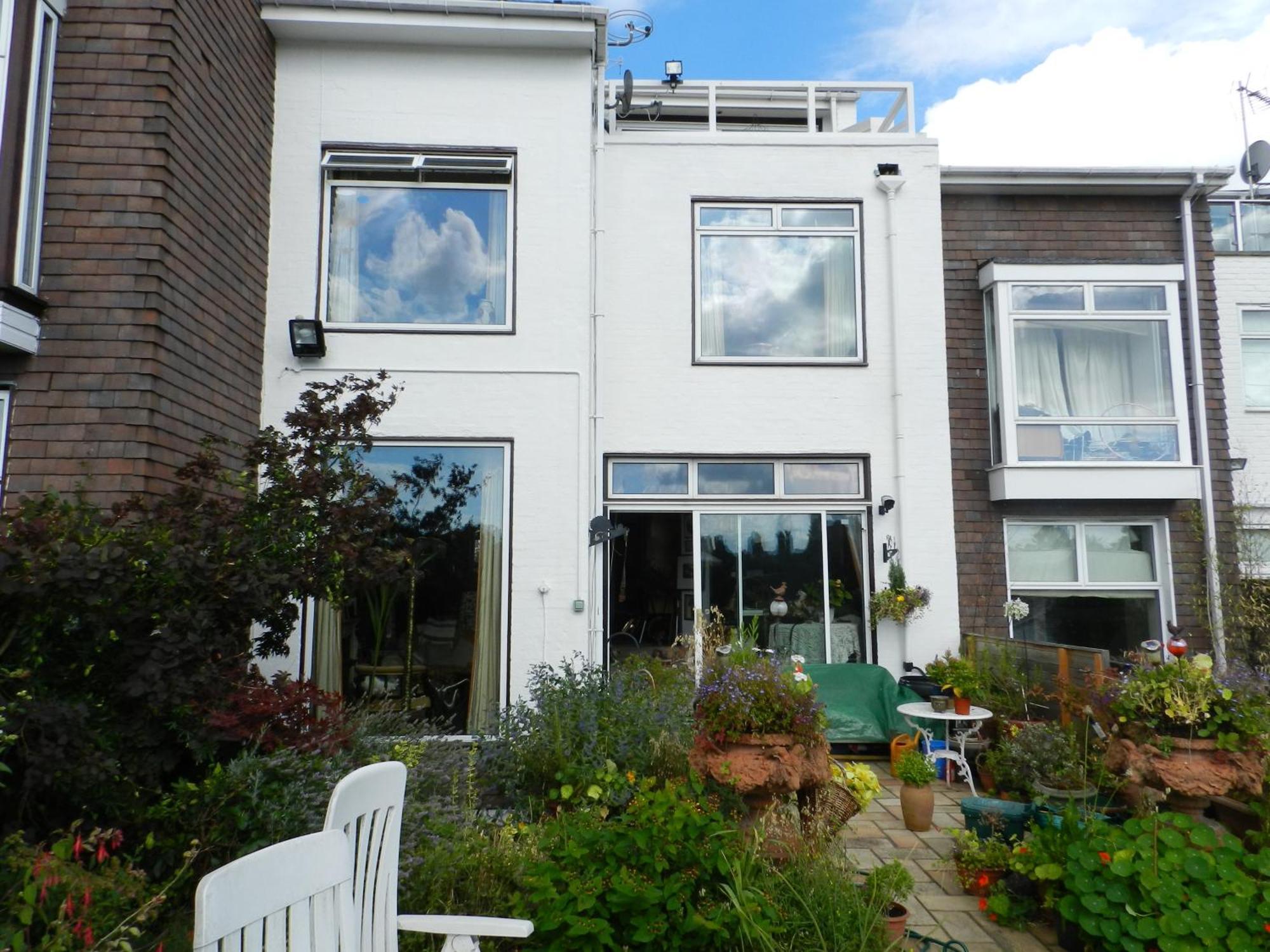 Chiswick Riviera With Free Parking Отель типа 